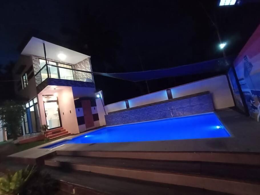 A'S Place - Your Private Resort! Valencia  エクステリア 写真